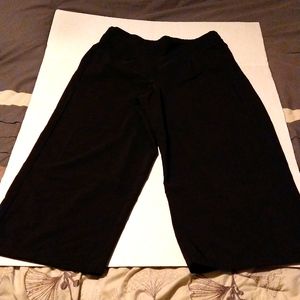 Embrace Life Capri pants